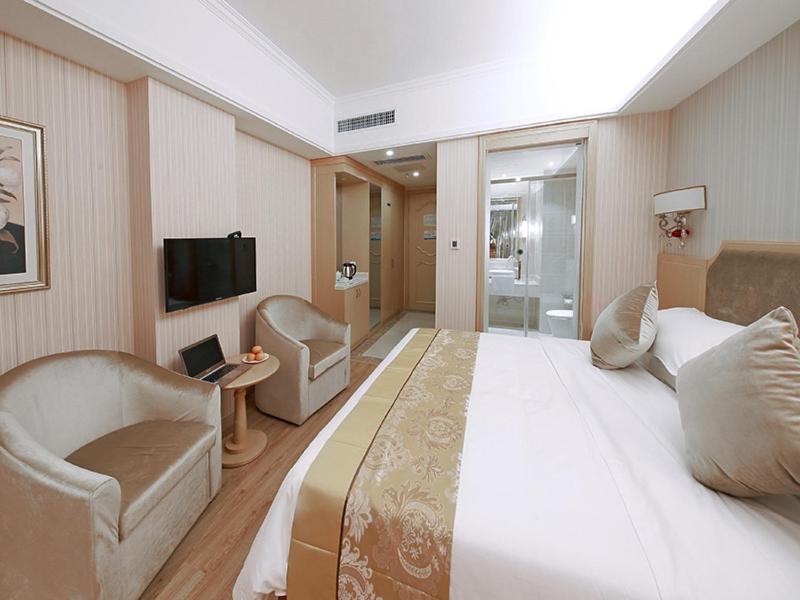 Vienna 3 Best Hotel Baise Zhongshan Road City Central Esterno foto